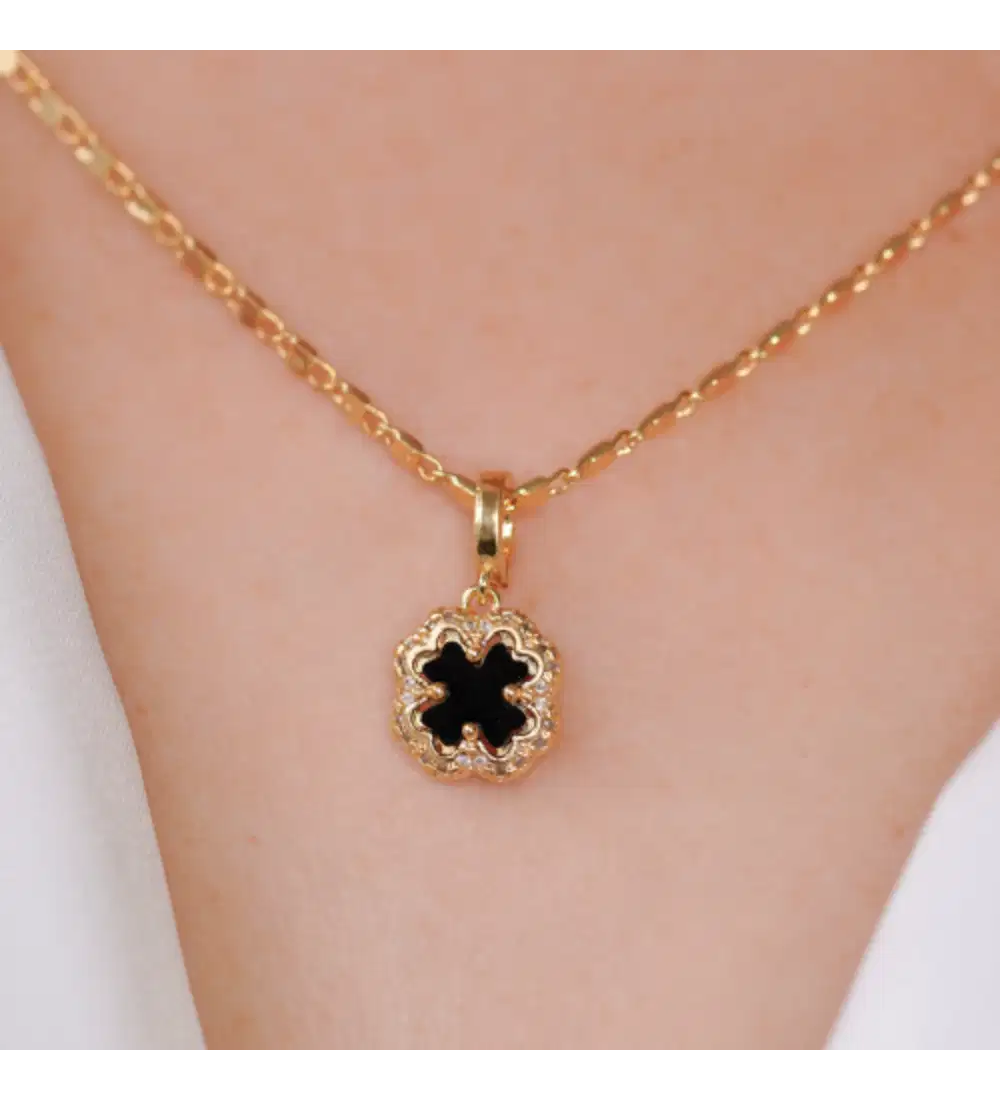 Pendentif trèfle noir Other Level — photo produit
